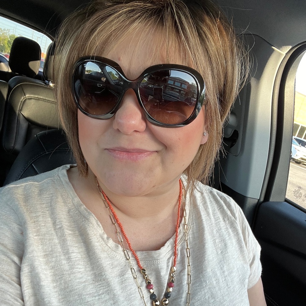 Meet your Posher, Erin